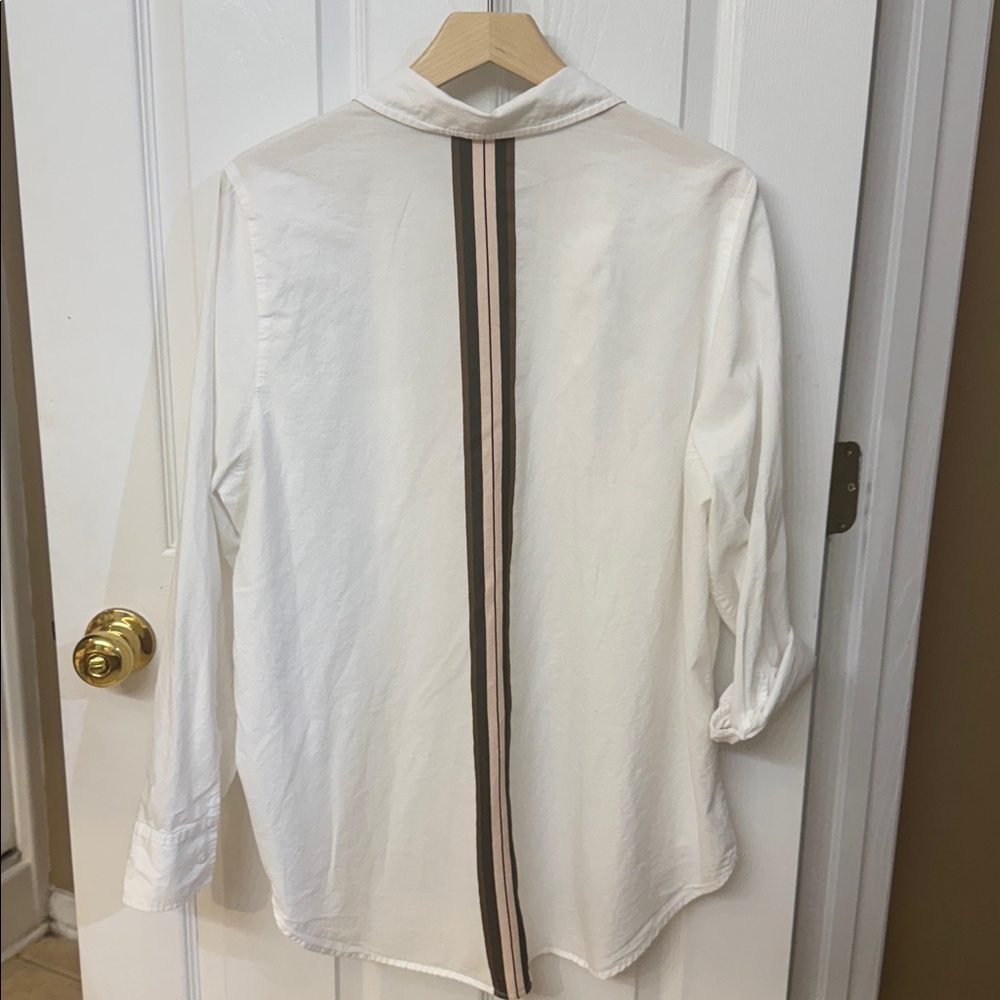 Athleta Button Down - Picture 2 of 4